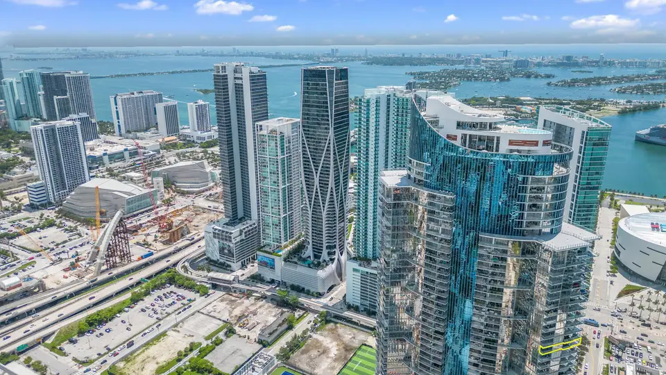 851 NE 1st Avenue 3502, Miami, FL 33132