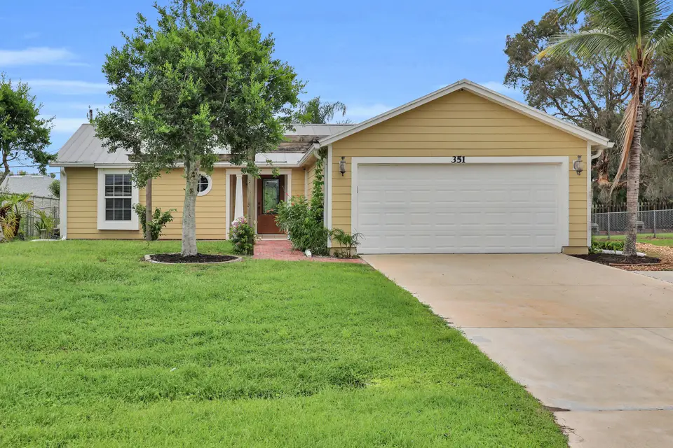 351 SW Dwight Avenue, Port St. Lucie, FL 34983
