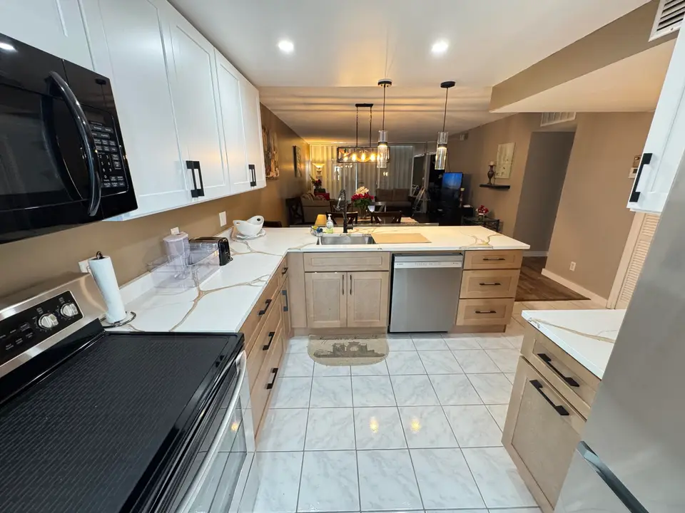 3091 N COURSE Drive 709, Pompano Beach, FL 33069