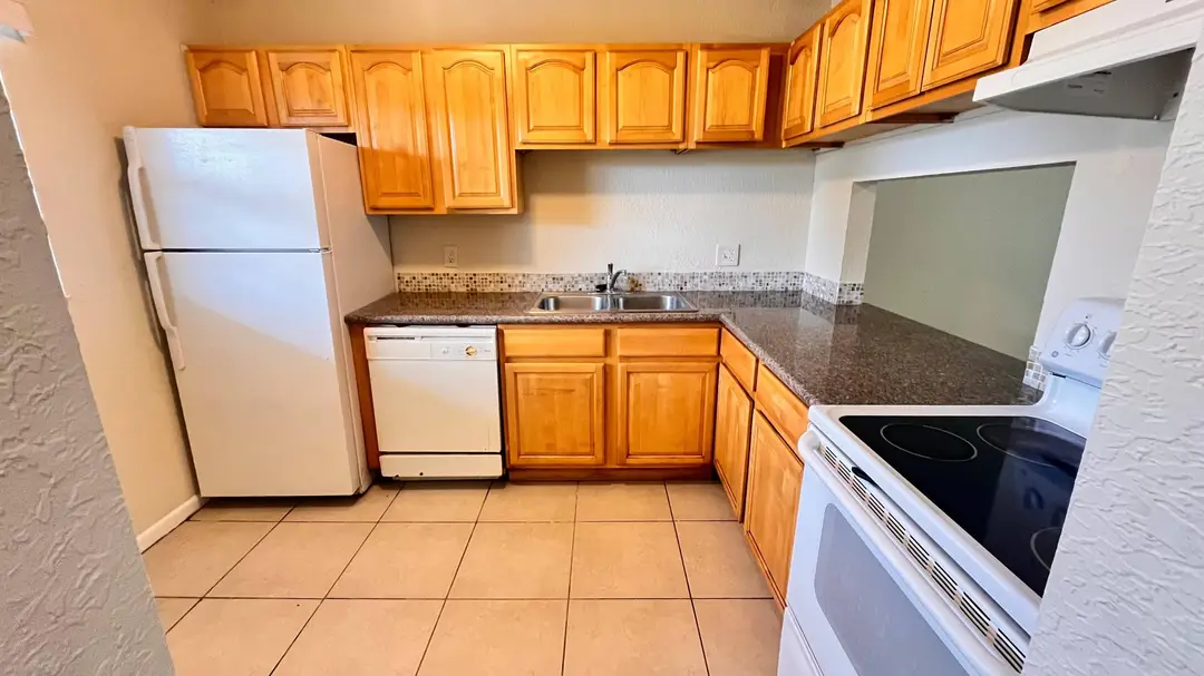 200 Croton Avenue Unit 206, Lantana, FL 33462