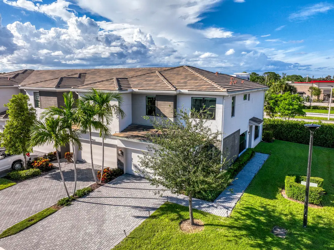 8635 Antarus Drive, Lake Worth, FL 33467