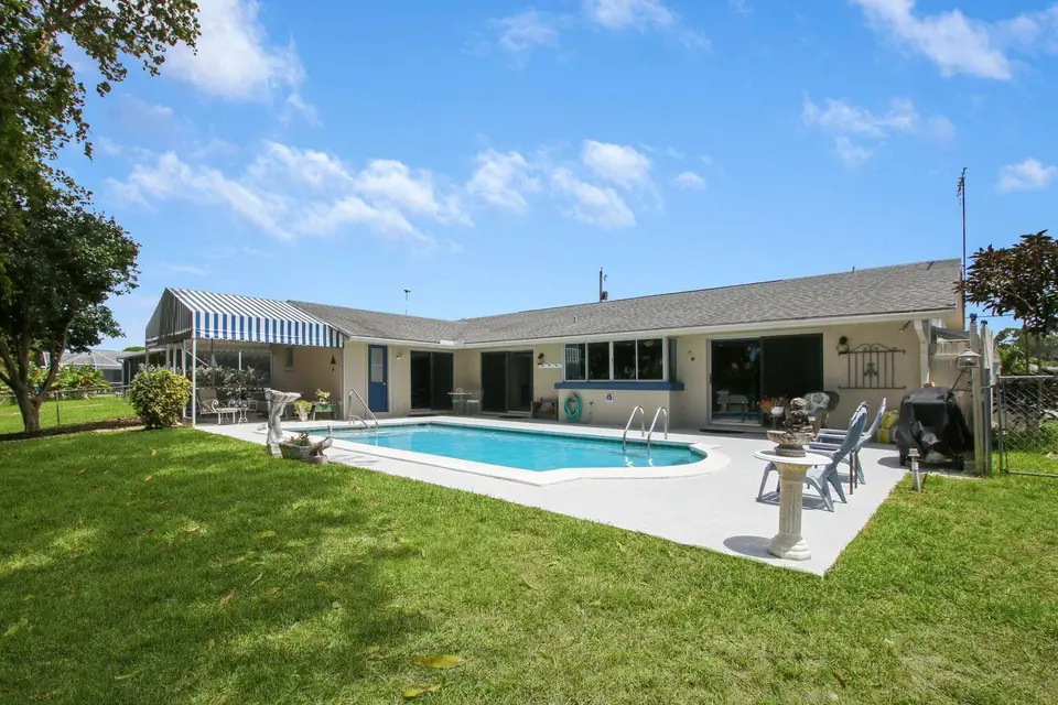1210 SW 26th Avenue, Boynton Beach, FL 33426