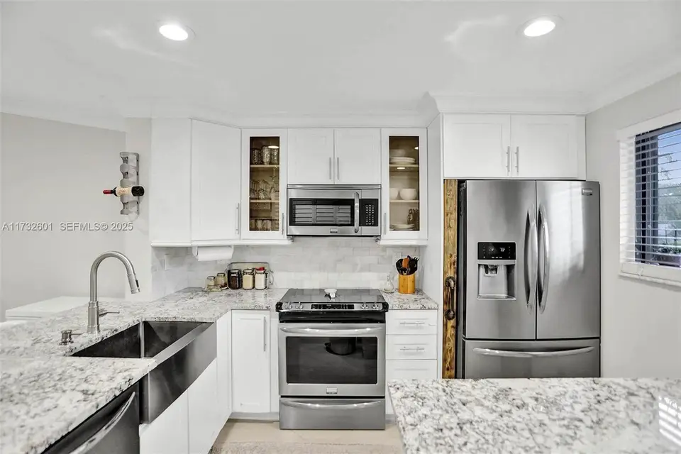 9395 BOCA COVE Circle 1208, Boca Raton, FL 33428