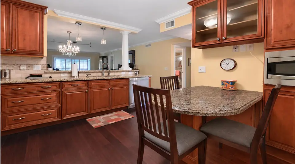 211 S Hollybrook Drive 101, Pembroke Pines, FL 33025