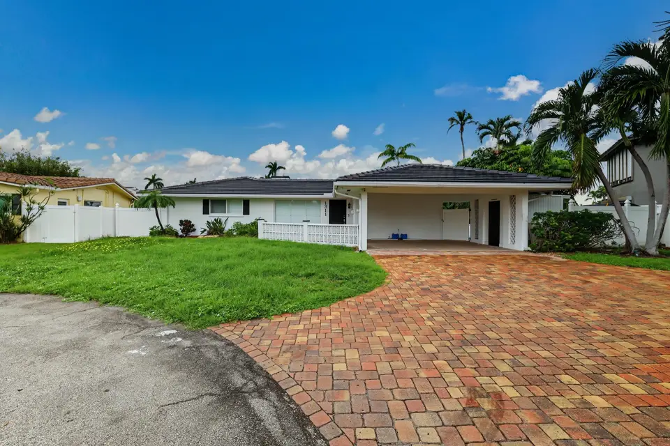 1311 SE 4TH Avenue, Pompano Beach, FL 33060