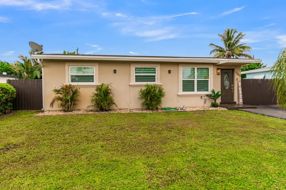 7360 ARTHUR Street, Hollywood, FL 33024