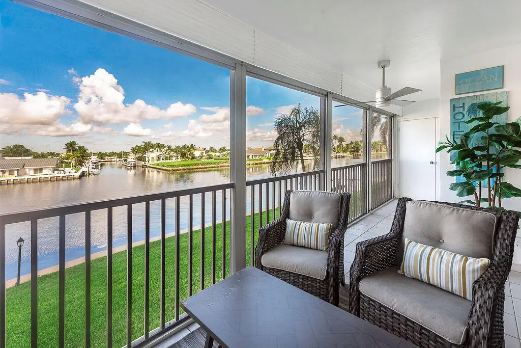 985 SE 19th Avenue 203, Deerfield Beach, FL 33441