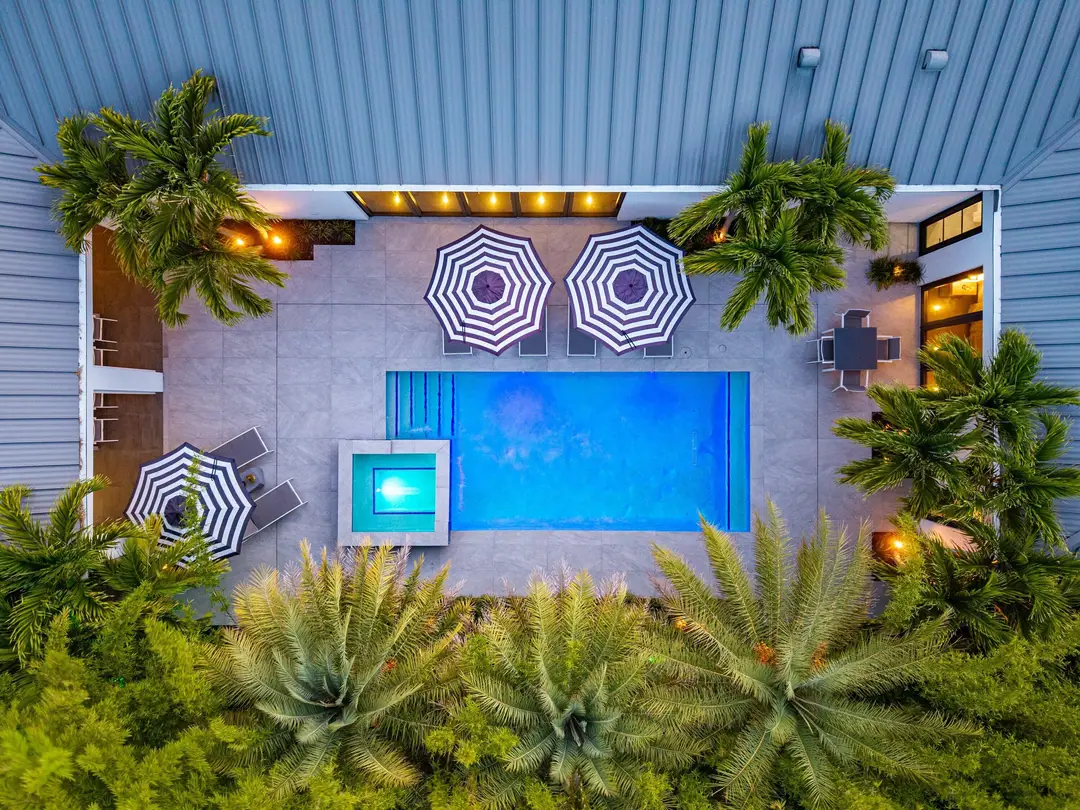 1275 N SWINTON Avenue, Delray Beach, FL 33444