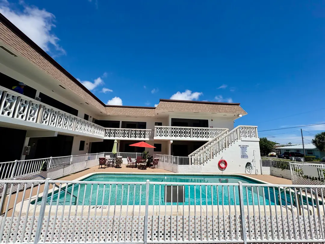 305 SE 9th Avenue 13, Pompano Beach, FL 33060