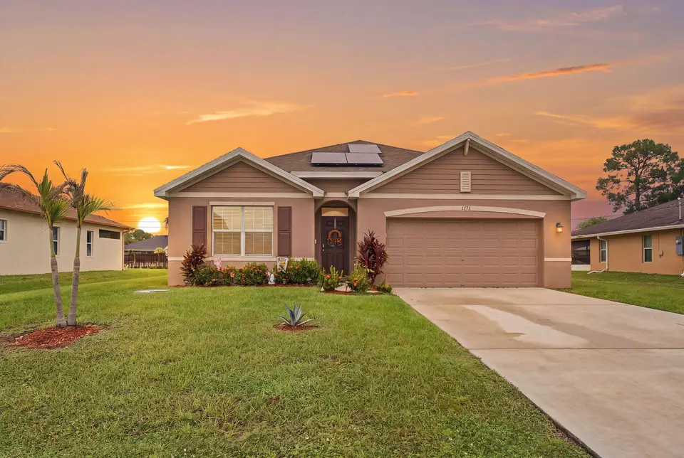 1771 SW LOFGREN Avenue, Port St. Lucie, FL 34953