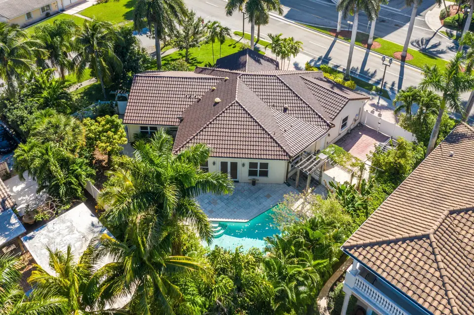 201 NE 4th Street, Boca Raton, FL 33432