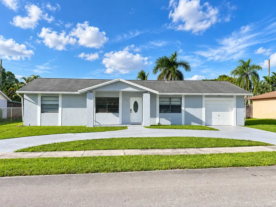 12411 SW 10TH Court, Davie, FL 33325