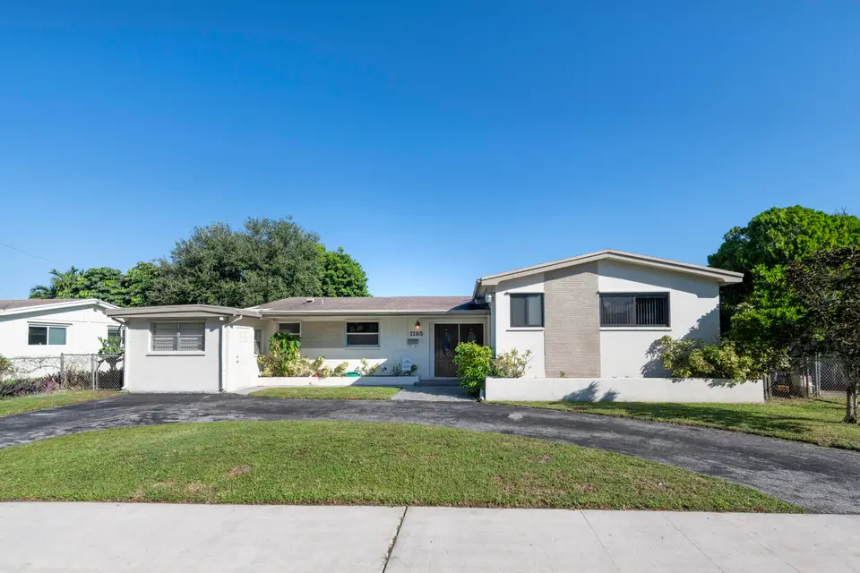 1185 NE 176TH Street, North Miami Beach, FL 33162