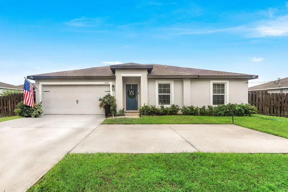 3758 SW DARWIN Boulevard, Port St. Lucie, FL 34953