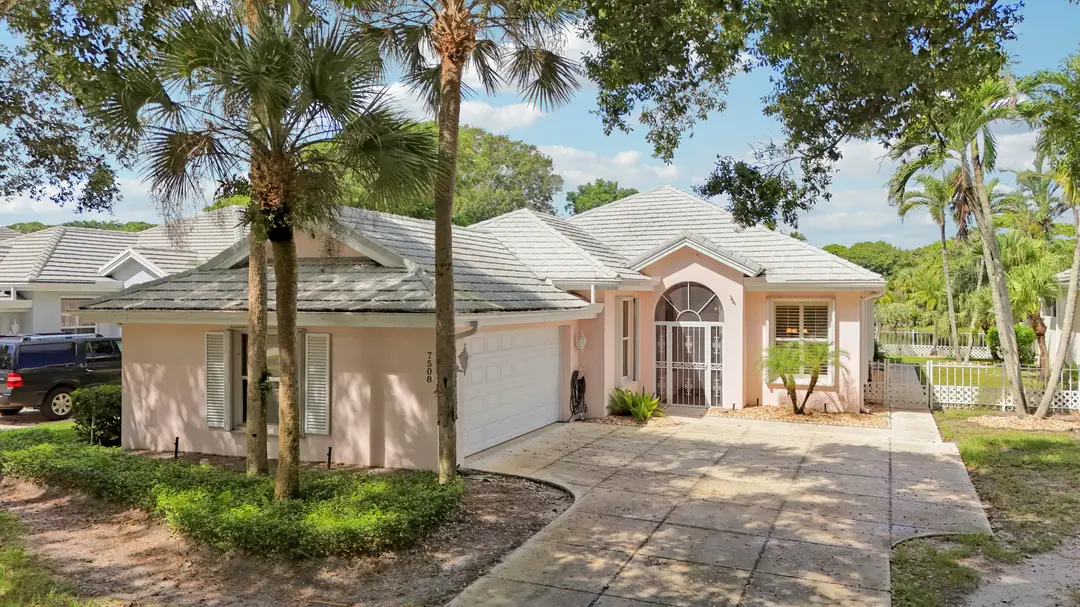 7508 SE Autumn Lane, Hobe Sound, FL