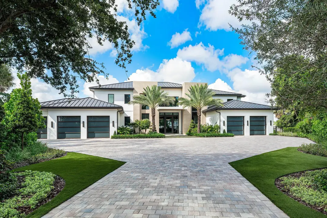 2961 NE 27TH Avenue, Lighthouse Point, FL 33064