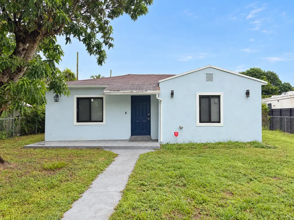 925 NW 121st Street, North Miami, FL 33168