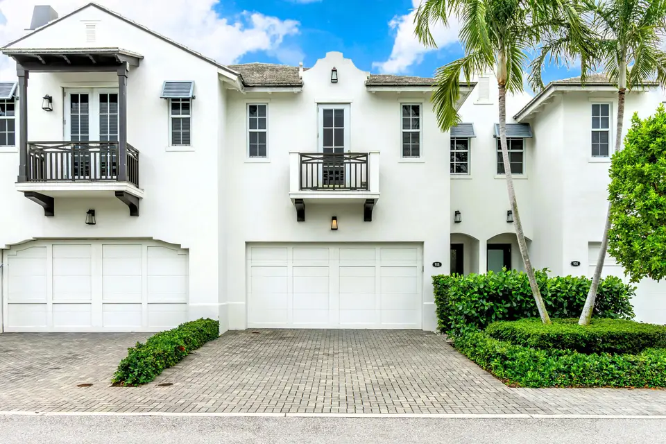 918 St George Boulevard, Delray Beach, FL 33483