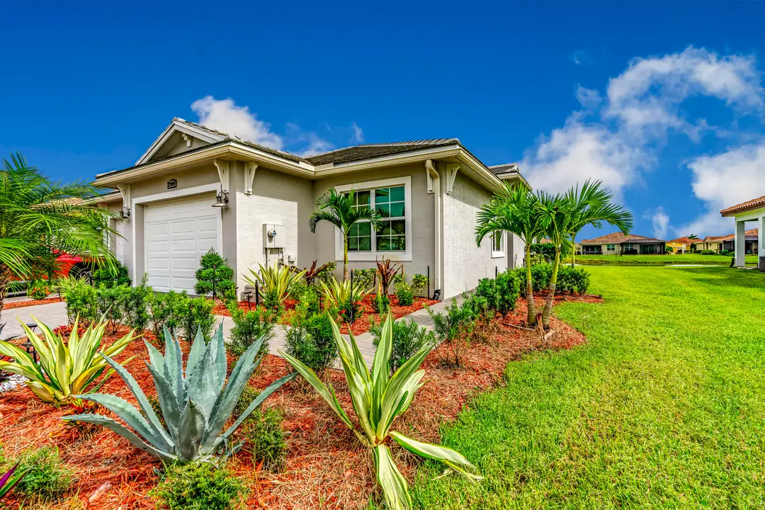 27099 SW Viterbo Way, Port St. Lucie, FL 34986