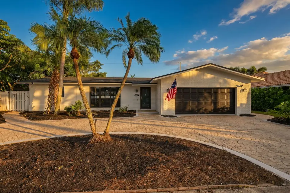 2102 NE 68TH Street, Fort Lauderdale, FL 33308