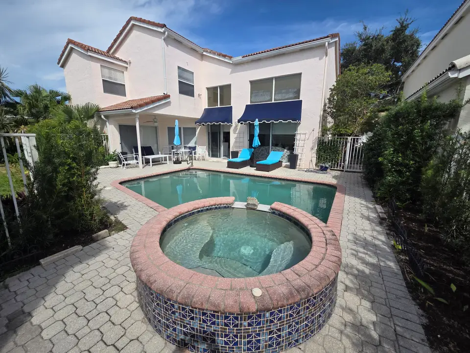 17275 Ventana Drive, Boca Raton, FL 33487