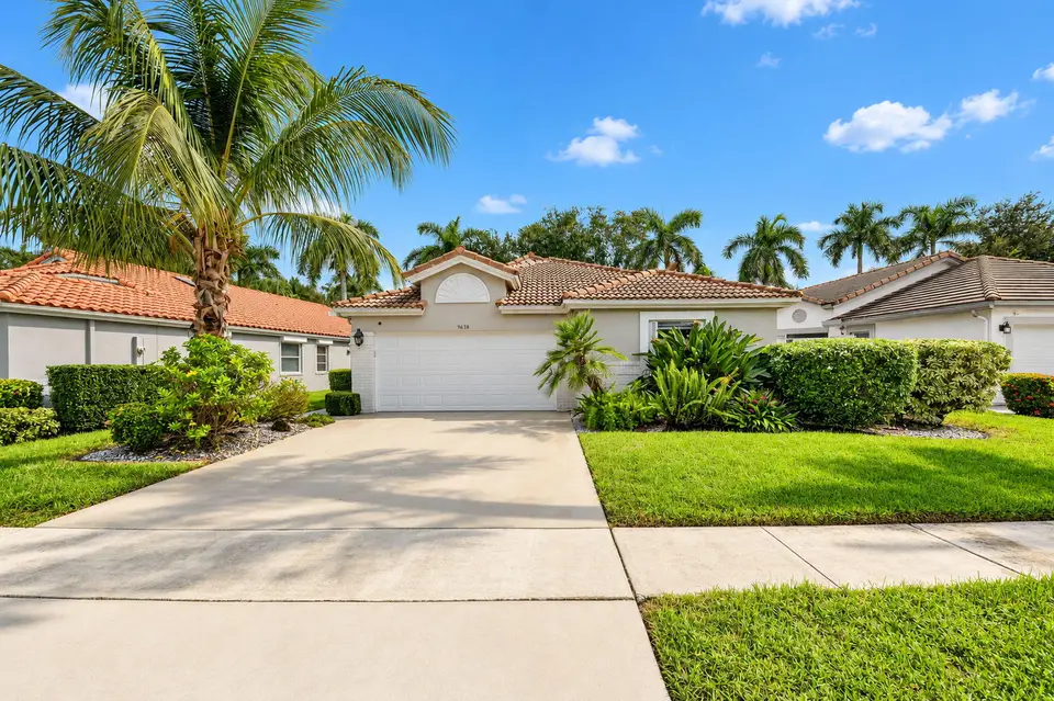 9638 HARBOUR LAKE Circle, Boynton Beach, FL 33437
