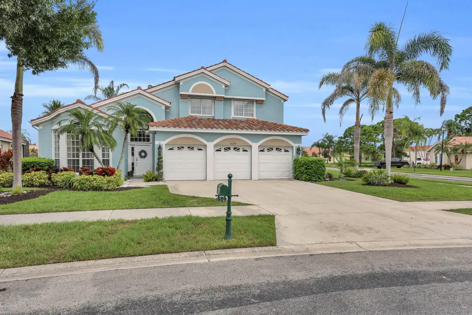 609 SW ROMORA BAY, Port St. Lucie, FL 34986