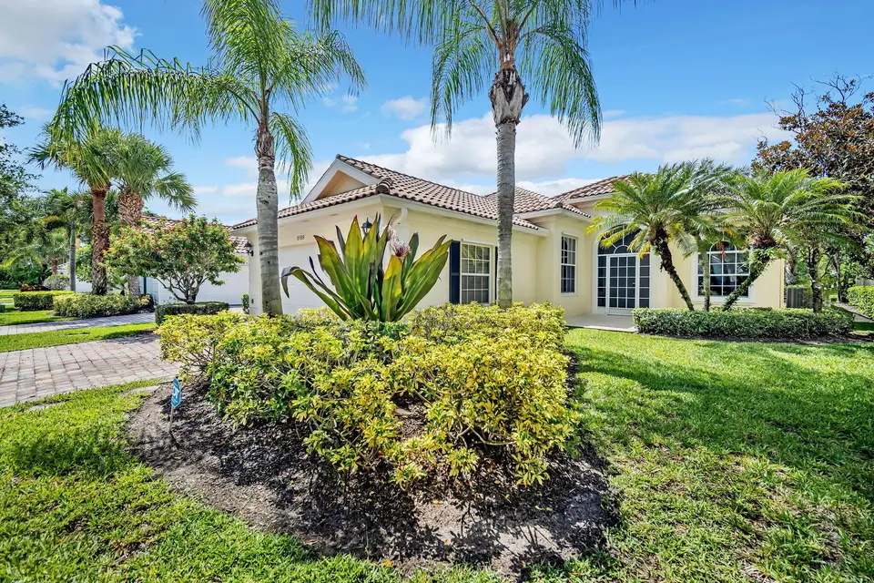 8188 Rosalie Lane, Wellington, FL 33414