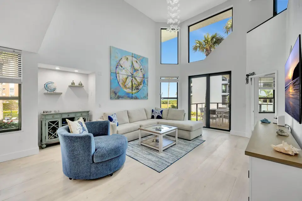 4100 N HIGHWAY A1A 211, Hutchinson Island, FL 34949