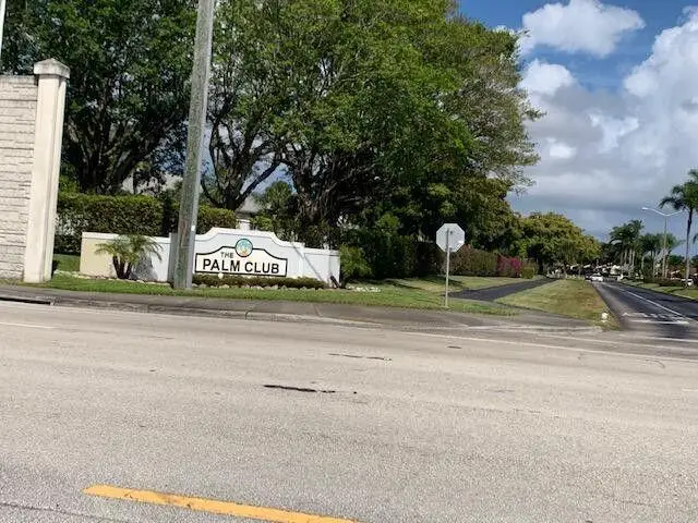 1111 Green Pine Boulevard D2, West Palm Beach, FL 33409