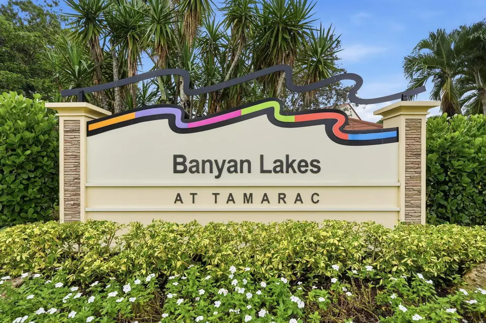 6180 PINE TREE Lane B, Tamarac, FL 33319