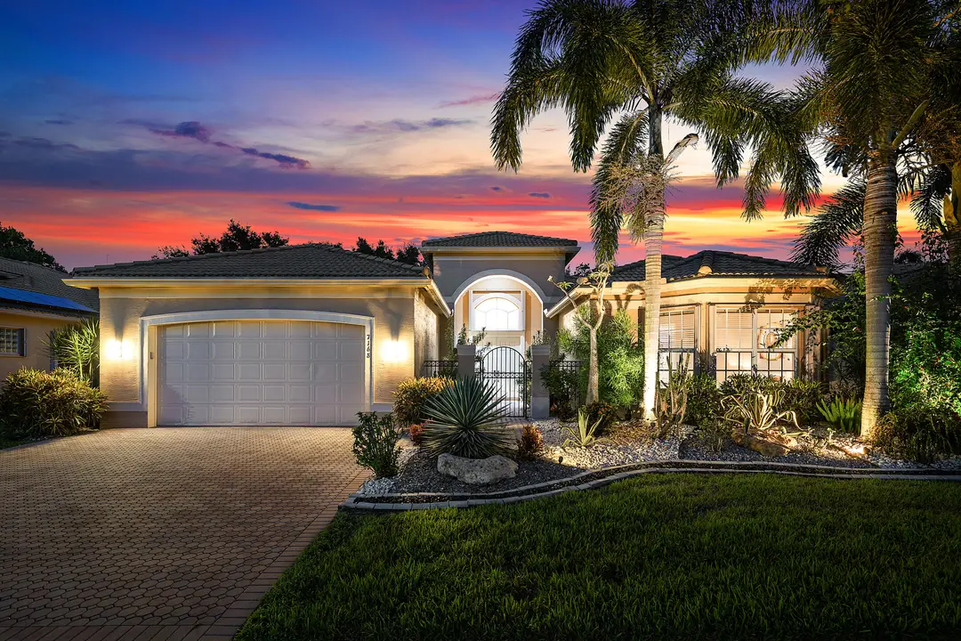 7168 Corning Circle, Boynton Beach, FL 33437