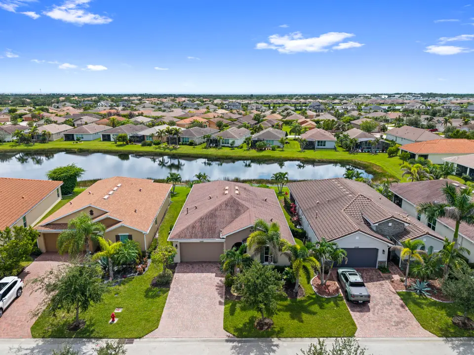 12497 SW Silverwood Avenue, Port St. Lucie, FL 34987