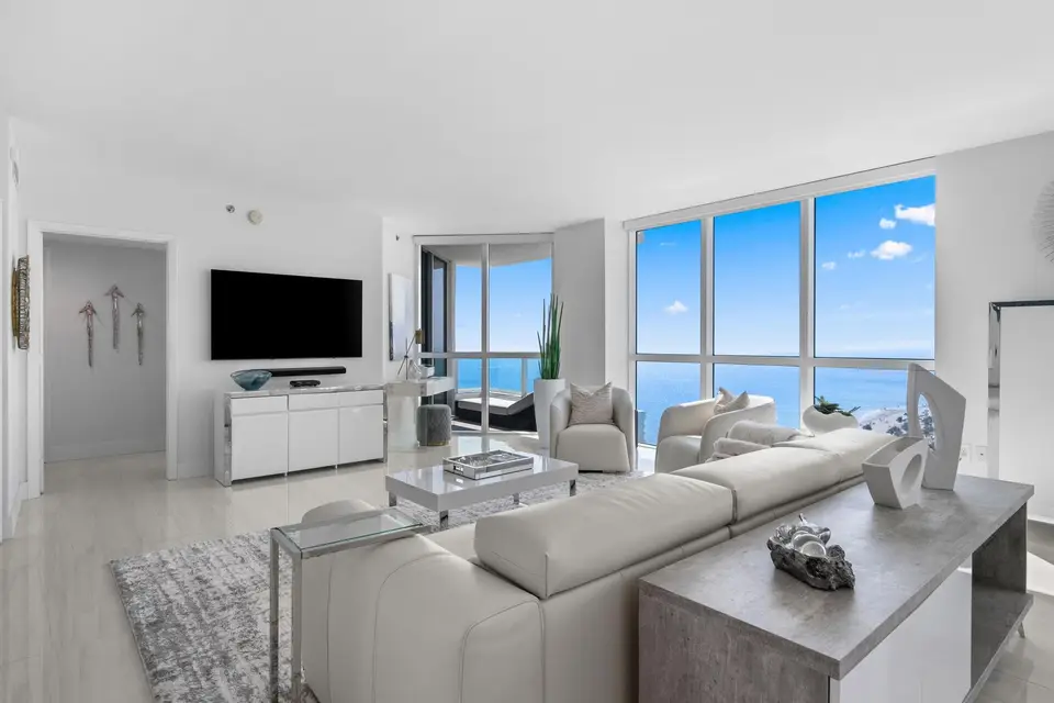 101 S Fort Lauderdale Beach Boulevard 1807, Fort Lauderdale, FL 33316