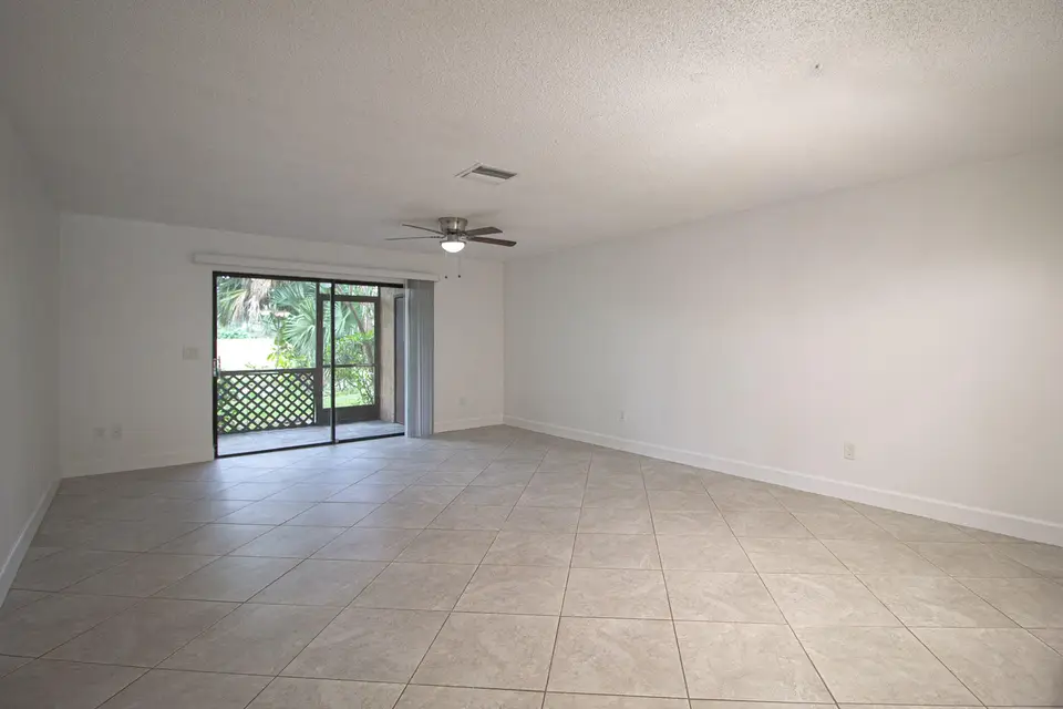 1303 Lakeview Drive E, Royal Palm Beach, FL 33411
