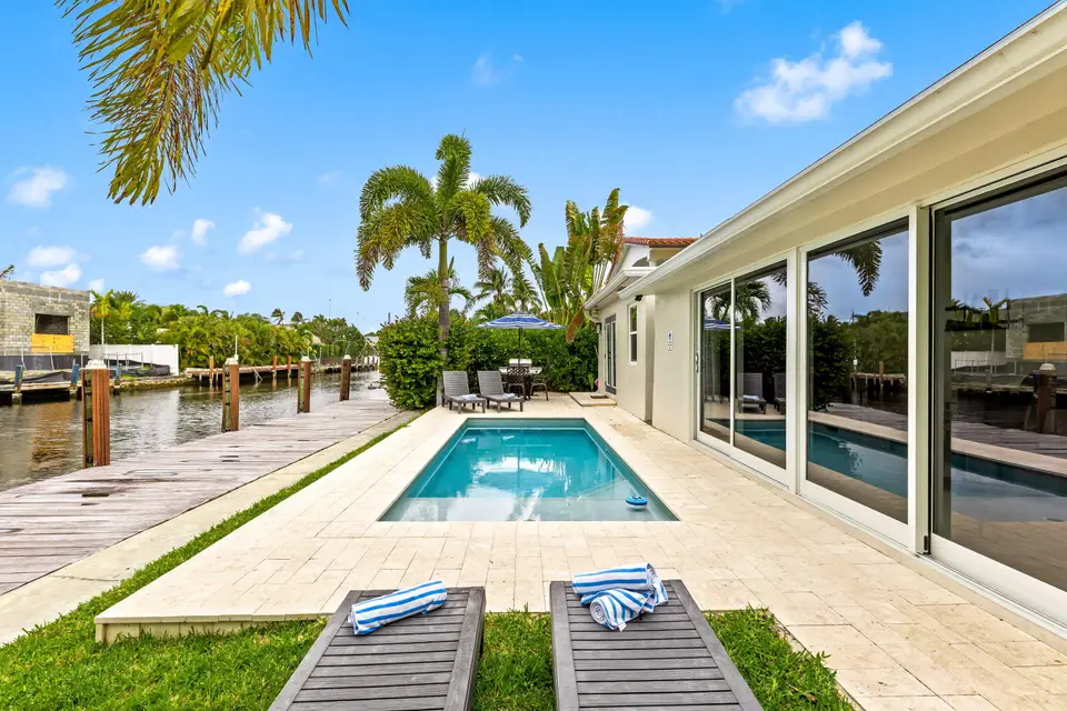 2417 NE 19th Avenue, Wilton Manors, FL 33305