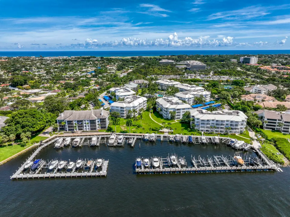 441 Bay Colony Drive N, Juno Beach, FL 33408