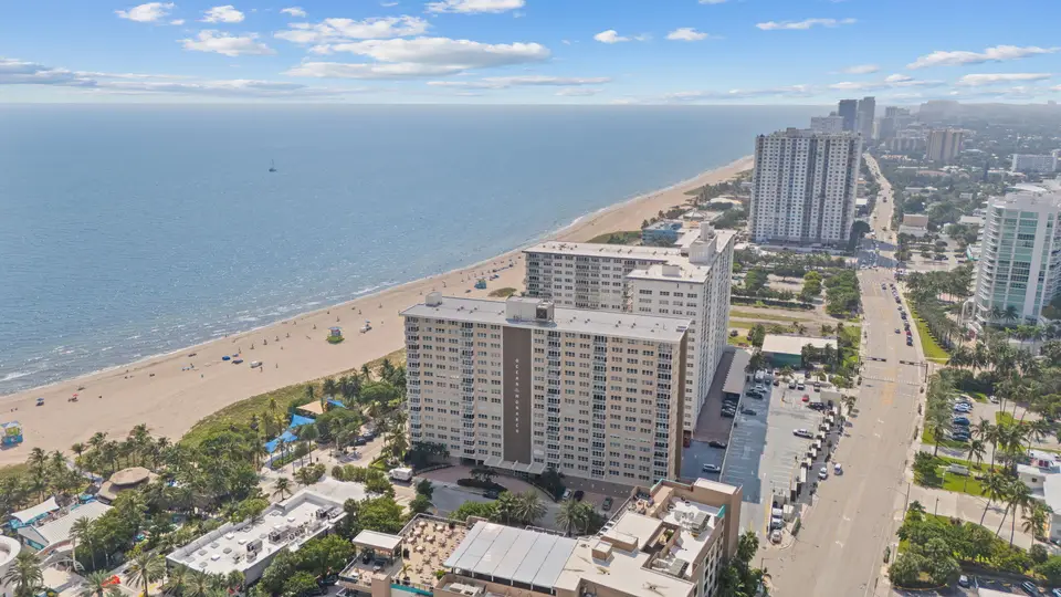 133 N POMPANO BEACH Boulevard PH-11, Pompano Beach, FL 33062
