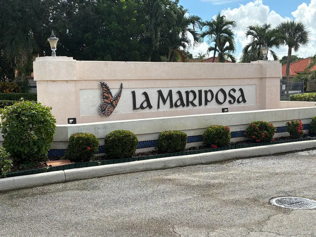 La Mariposa