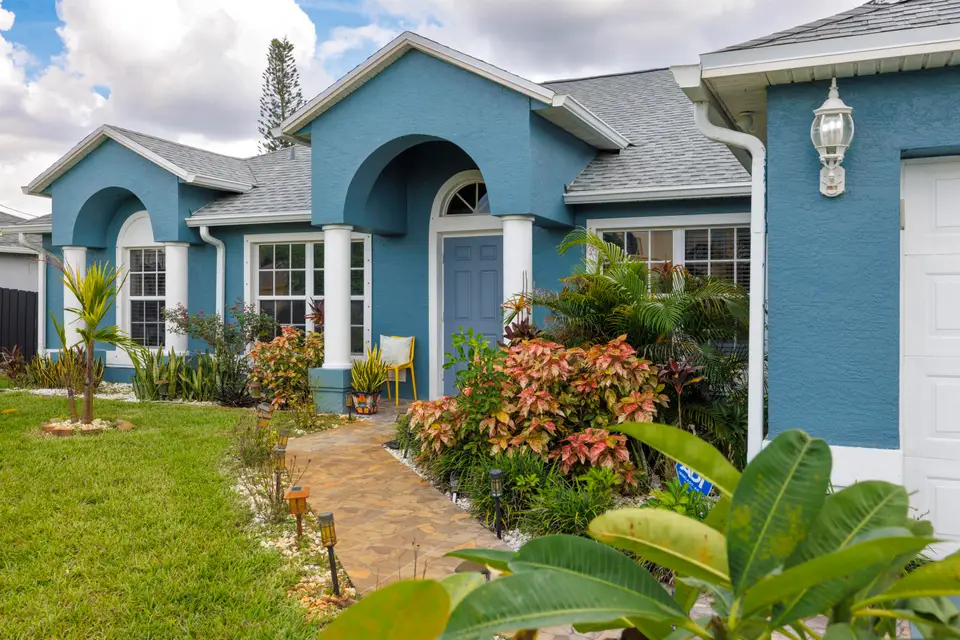 4239 SW Callicoe Street, Port St. Lucie, FL 34953