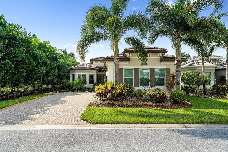 7834 Waterford Isles Lane, Delray Beach, FL 33446