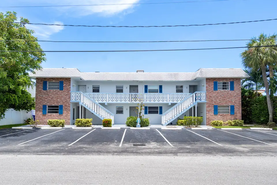 1360 NE 27TH Terrace W 1, Pompano Beach, FL 33062