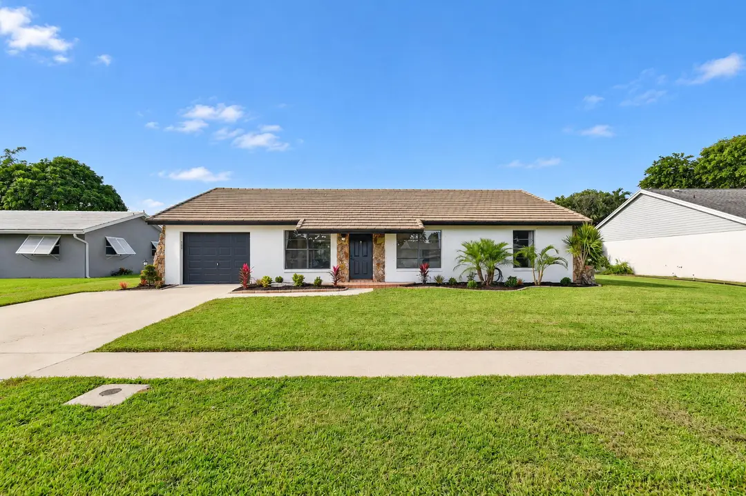 8213 Rose Marie Avenue W, Boynton Beach, FL 33472