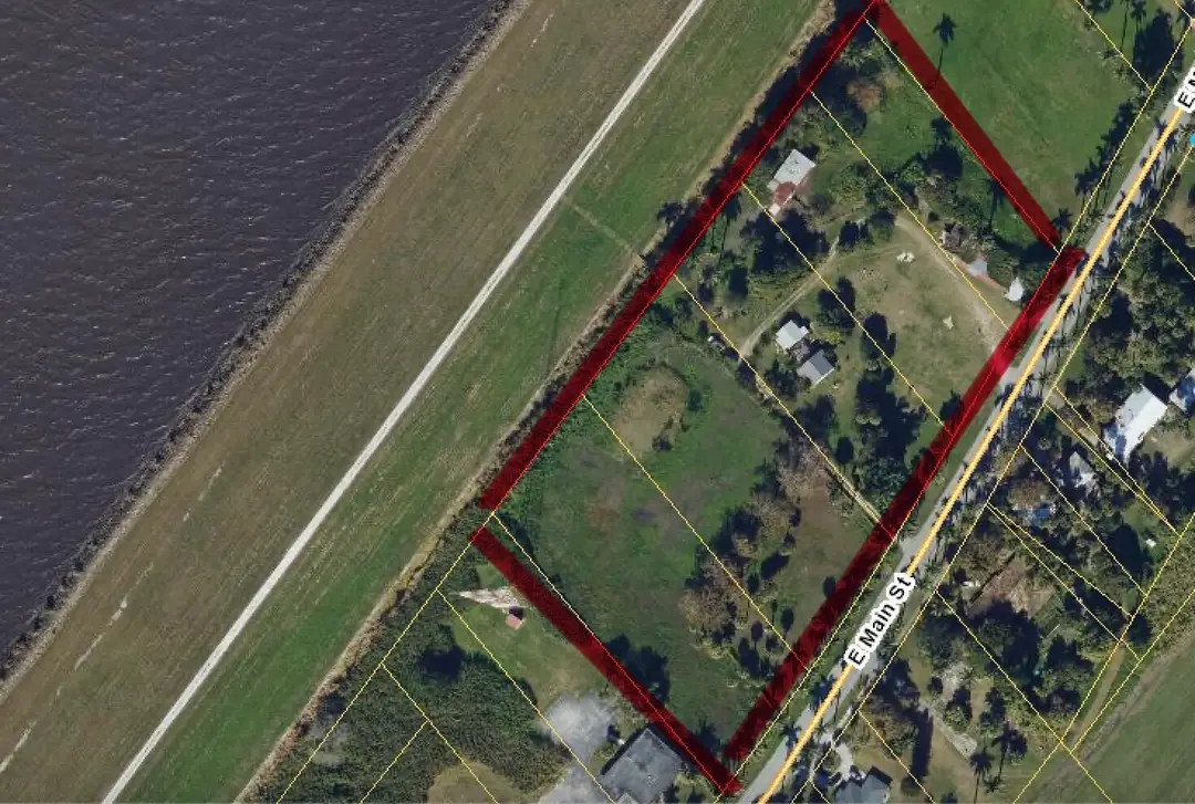 1977 E Main Street, Pahokee, FL 33476