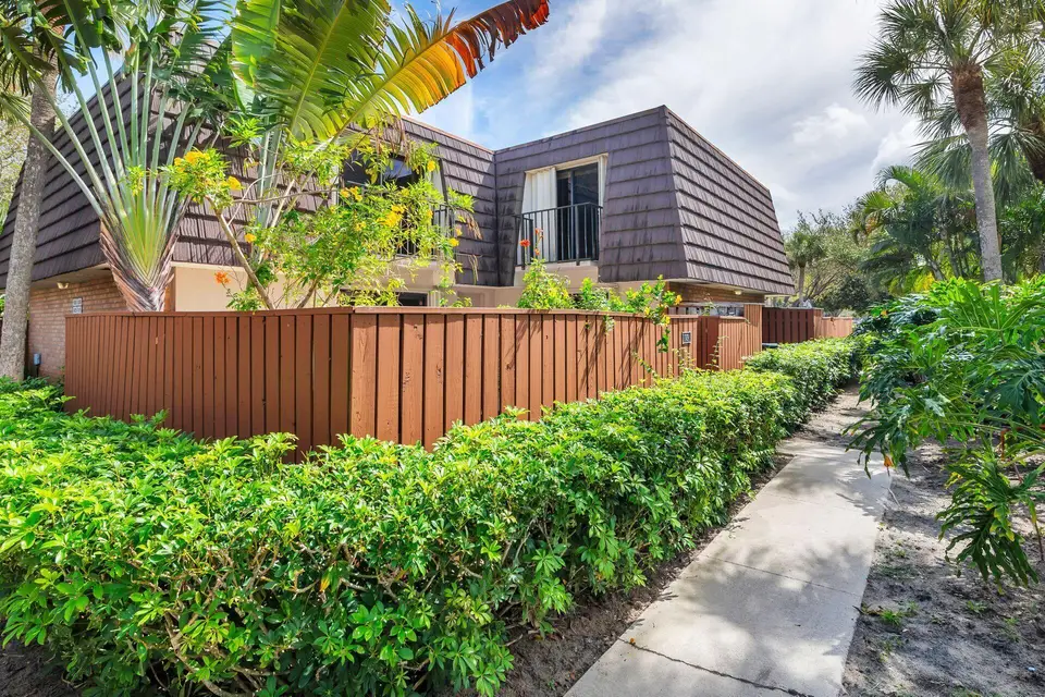 1419 14th Court, Jupiter, FL 33477