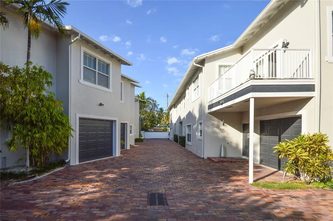 271 SE 22nd Street, Fort Lauderdale, FL 33316
