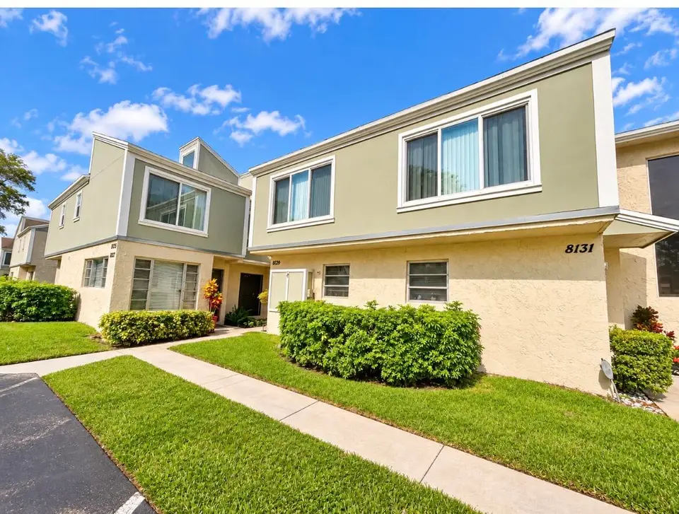 8125 LAGOS DE CAMPO Boulevard N-1, Tamarac, FL 33321