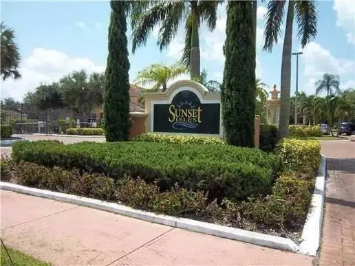 10282 S FOX TRAIL Road S 214, Royal Palm Beach, FL 33411