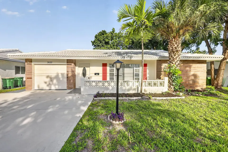 7422 NW 70TH Avenue, Tamarac, FL 33321