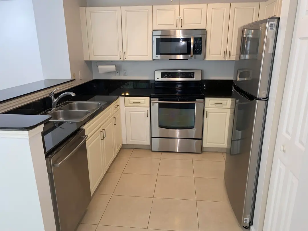 720 S Sapodilla Avenue 408, West Palm Beach, FL 33401